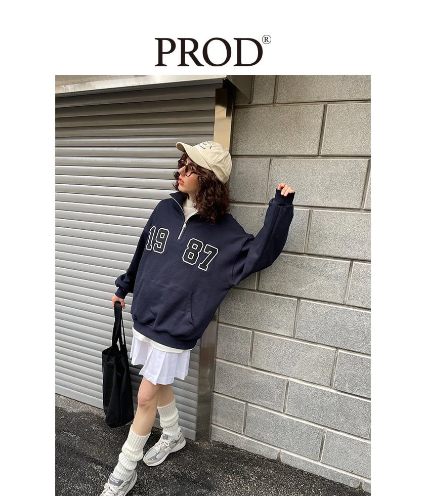 Loose Fit 1987 Quarter Zip Sweatshirt / Navy Blue - Image 4