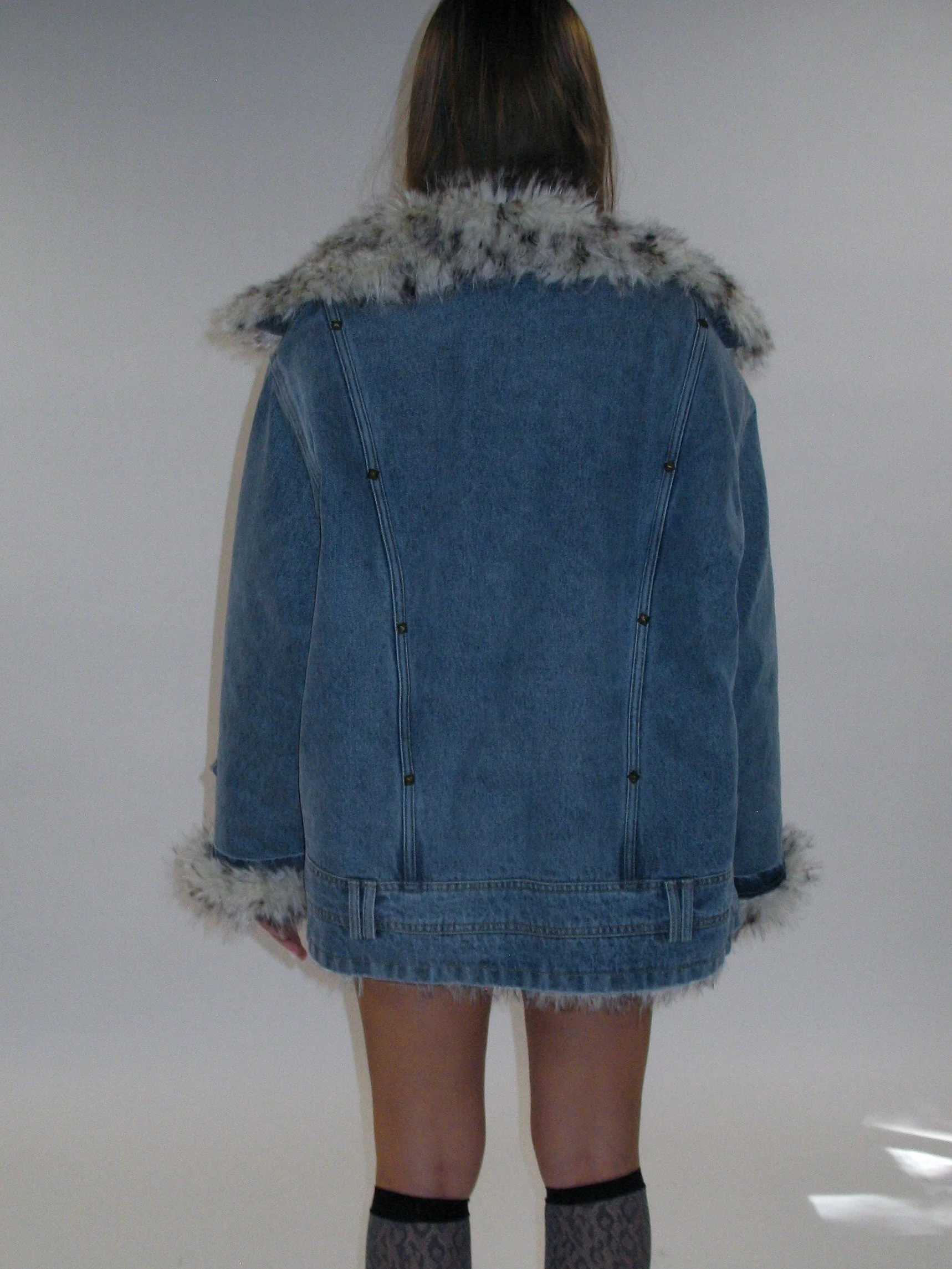 Edge Fusion Faux Fur Denim Jacket - Image 8