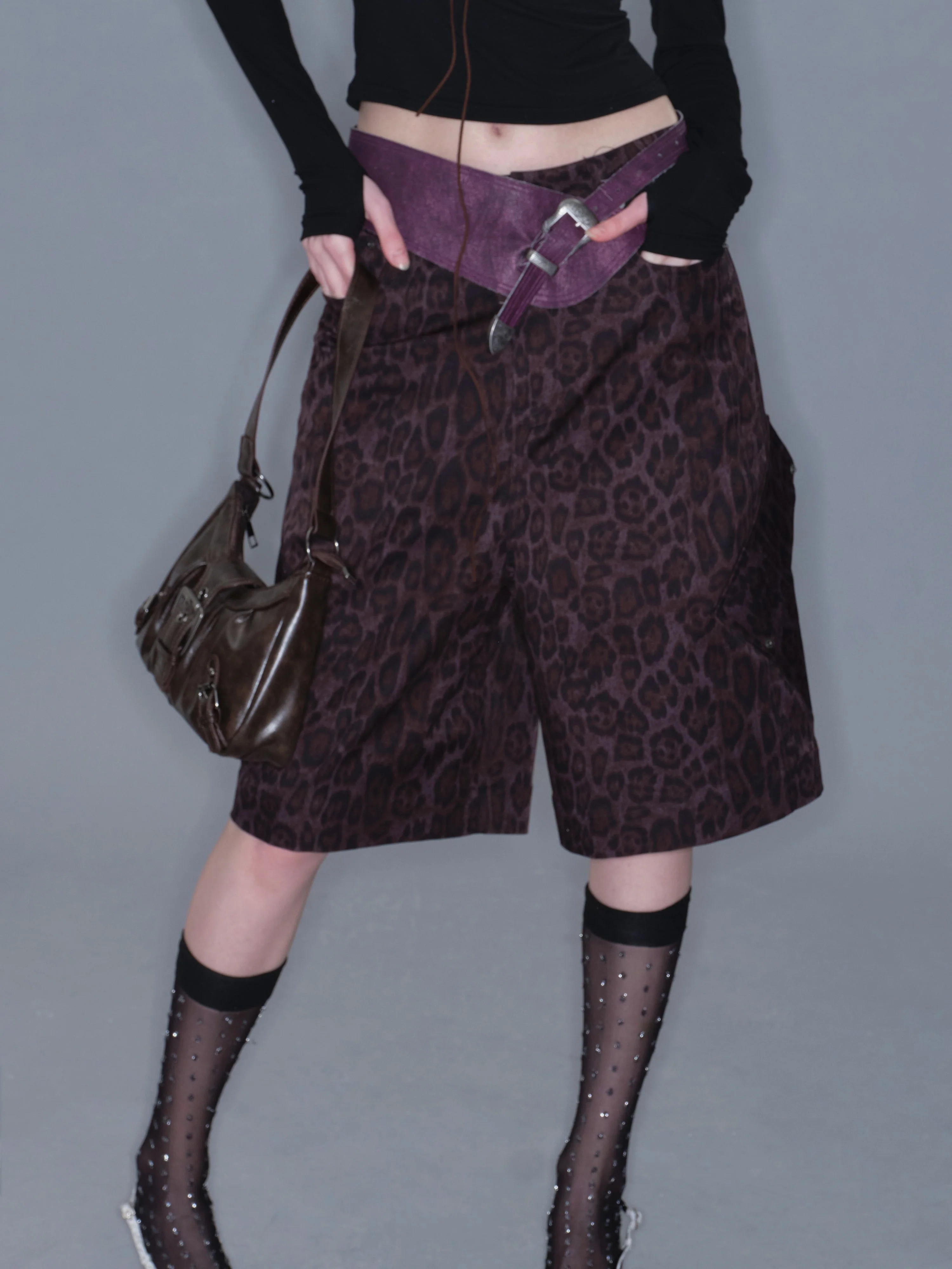 Leopard Print Cropped Wide-Leg Pants - Image 4