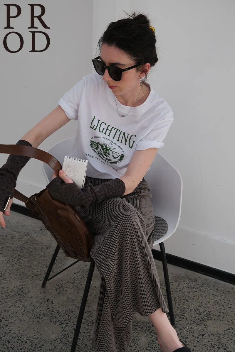 Lighting Basic Short Sleeve T-Shirt / White - Image 5