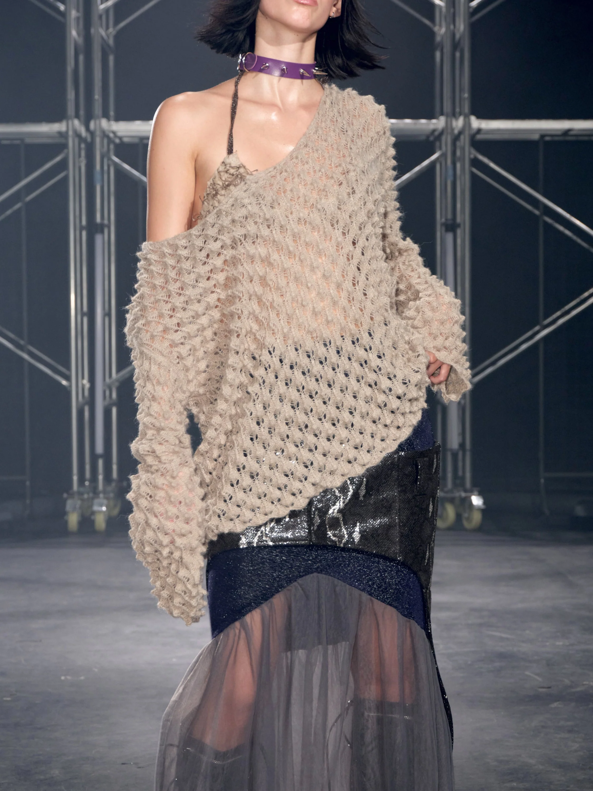 Lola V Neck Sweater - Image 3
