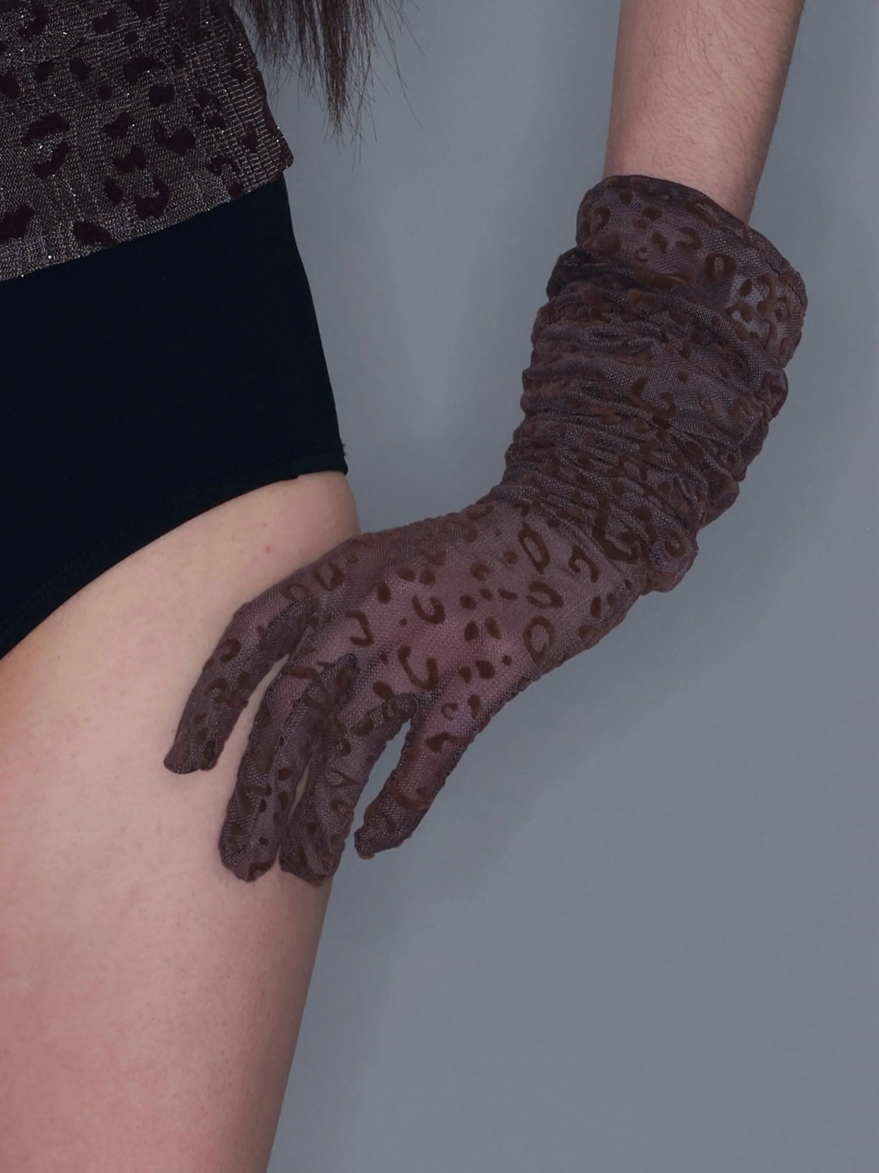 Long Mesh Leopard Print Gloves - Image 2