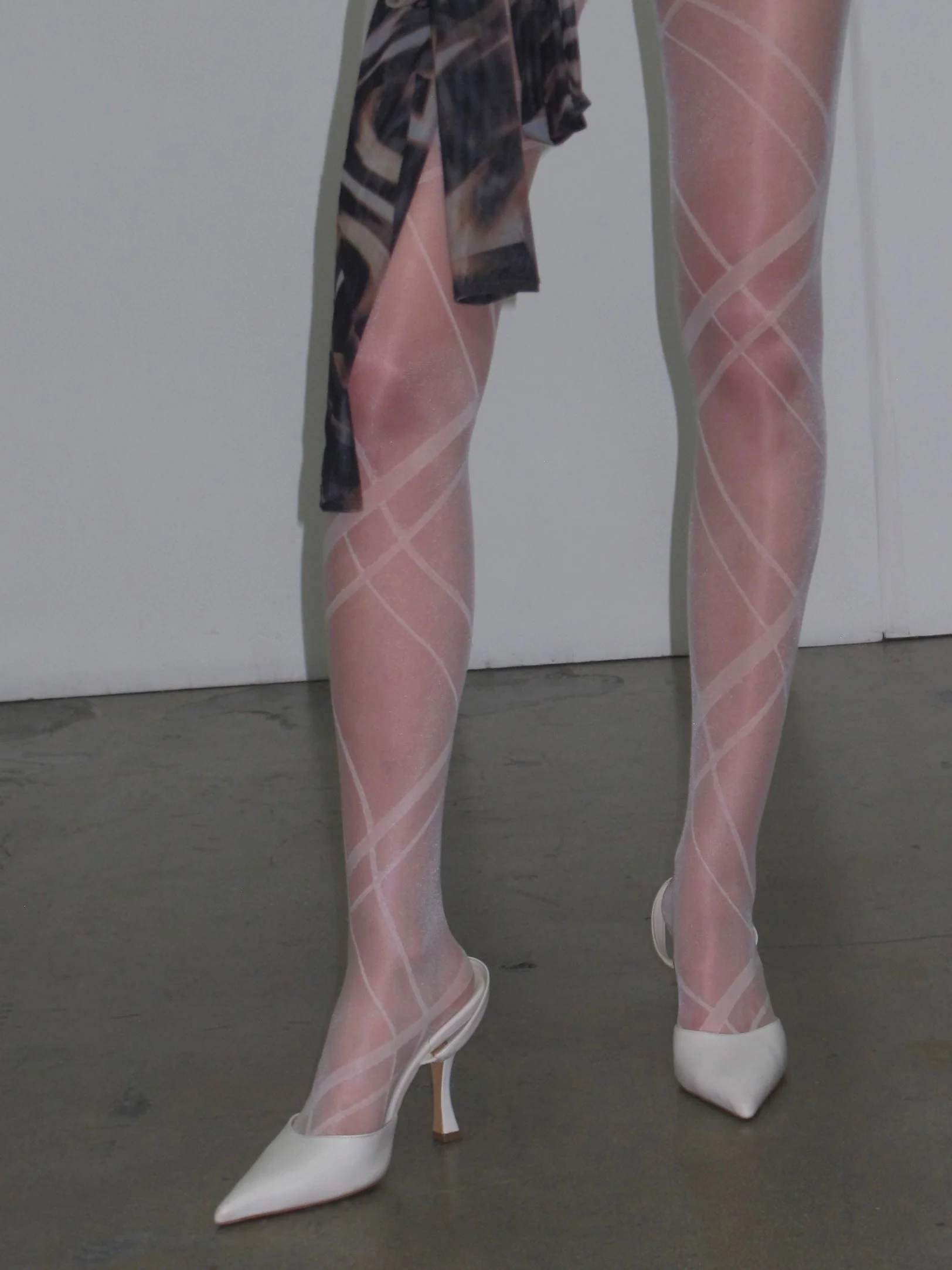 Sheer Line-pattern Tights - Image 2
