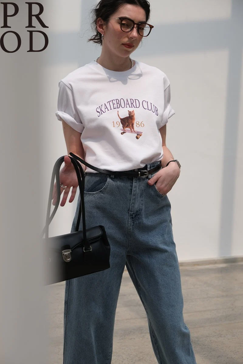1986 Skateboard Club - Cat Basic Short Sleeve T-Shirt / White